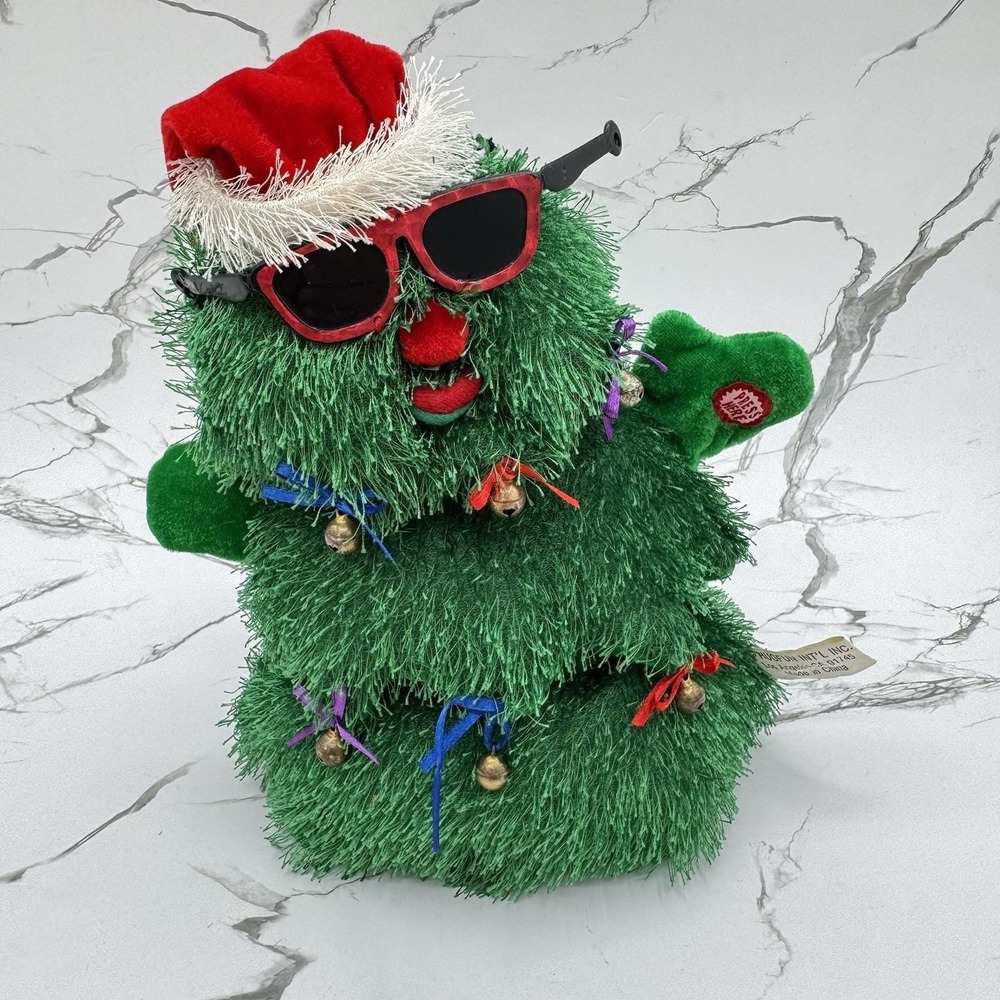 Vintage Hug Fun International Dancing Singing Christmas Tree  10" Tall- Tested